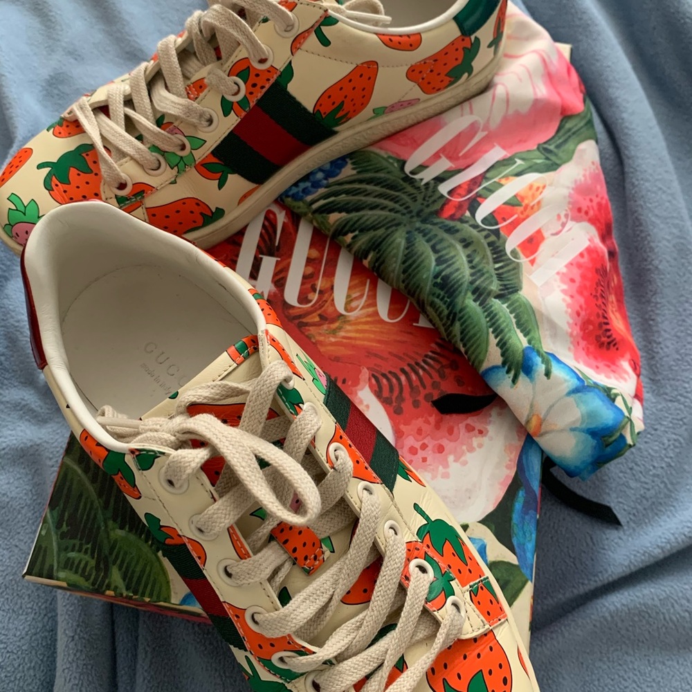 Gucci Strawberry Ace sneakers 💚❤️🍓